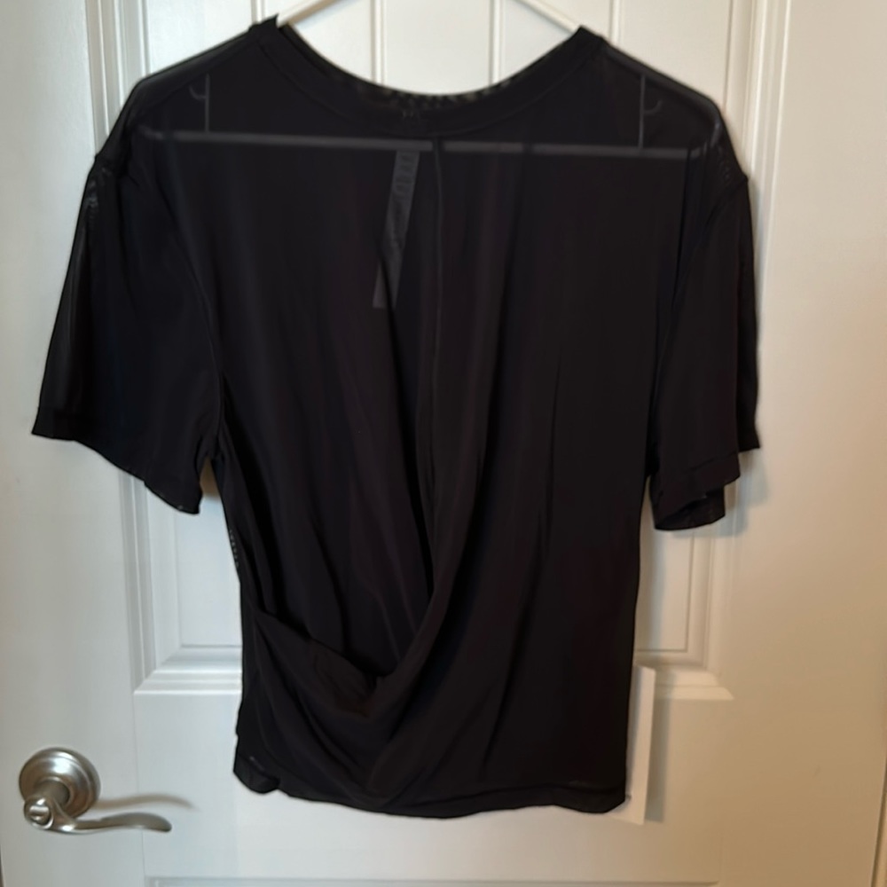 Lululemon mesh yoga tee